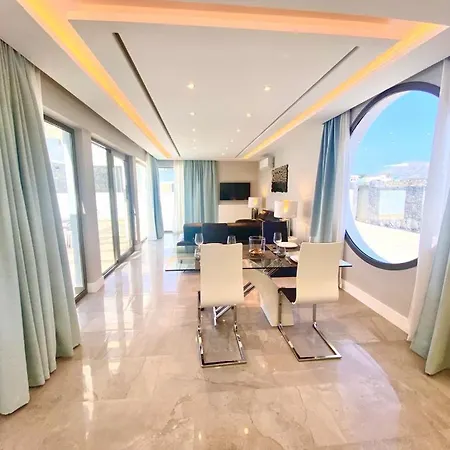 Apartment Luxury Celine - 3 Beds - 3 Baths *